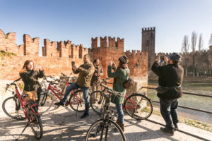 Photo Tour in Verona by Bike